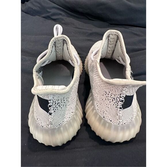 US SIZE 6.5 Yeezys adidas boost 350 V2 gray and black - Picture 5 of 9